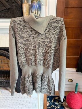 Vintage Dior  Textured split turtle merino  wool Sweater- good condition